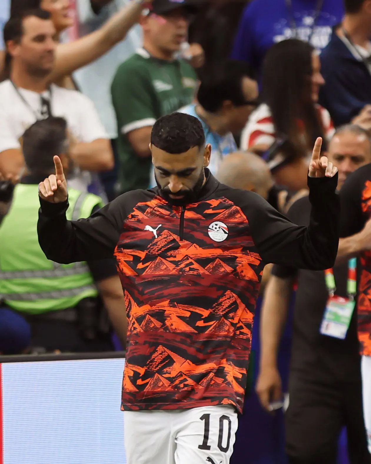 بالصور.. لاعبو منتخب مصر يخوضون فترة الإحماء قبل مواجهة أستراليا في المونديال 
