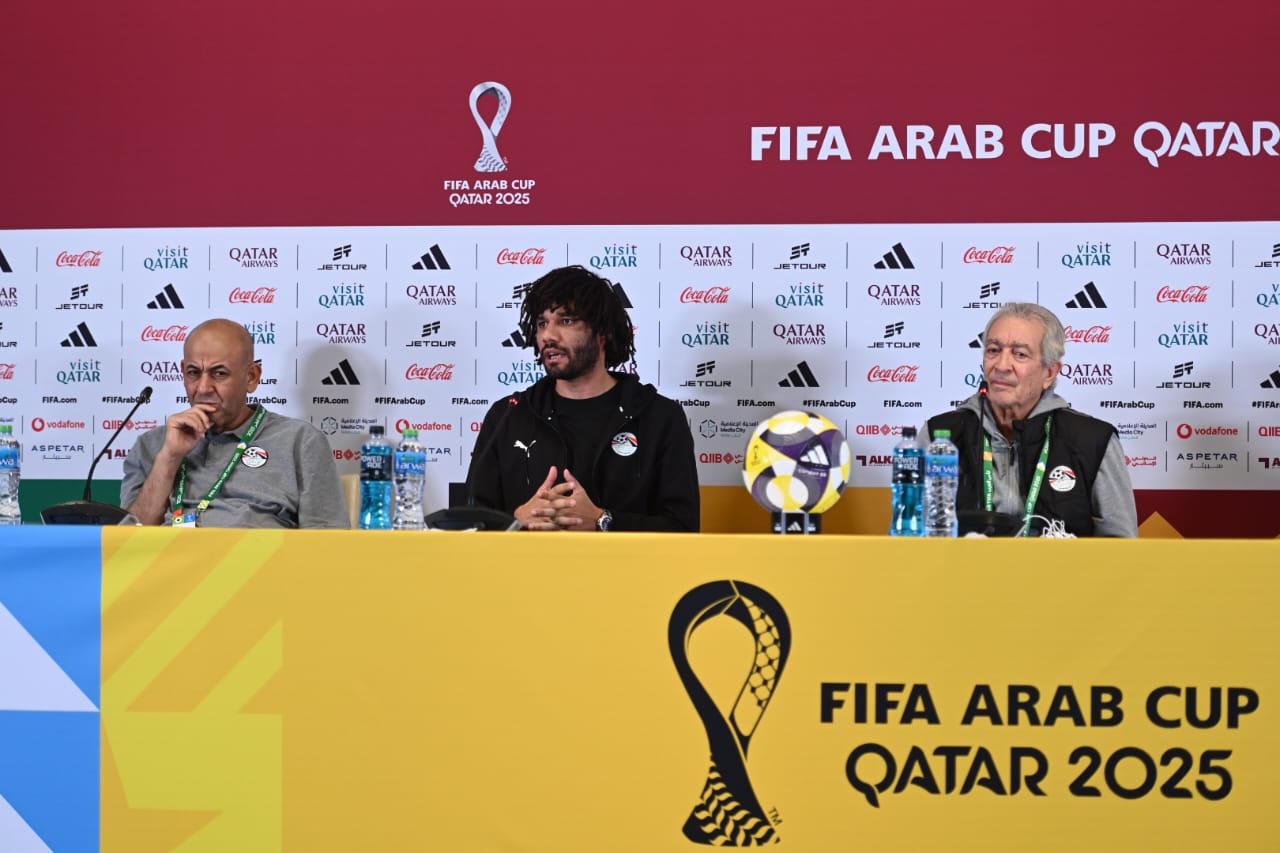 حلمي طولان والنني في المؤتمر الصحفي قبل مواجهة الإمارات