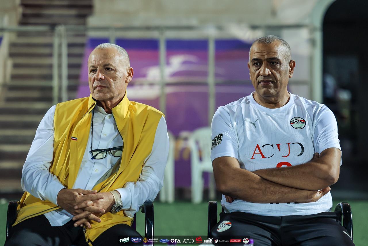 في حضور أبو ريدة.. المنتخب الوطني يتدرب على ملعب هزاع بن زايد استعدادًا لأوزبكستان