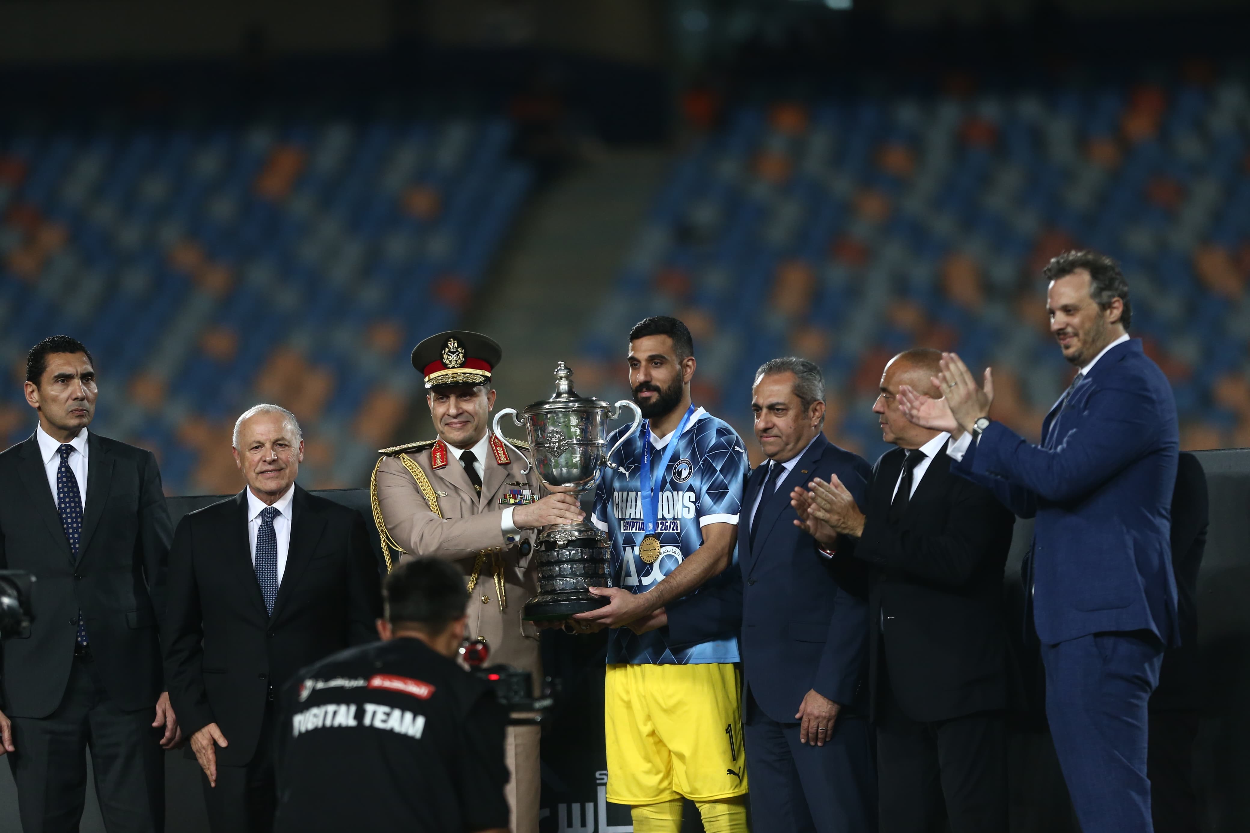 بالصور: مراسم تتويج بيراميدز بكأس مصر
