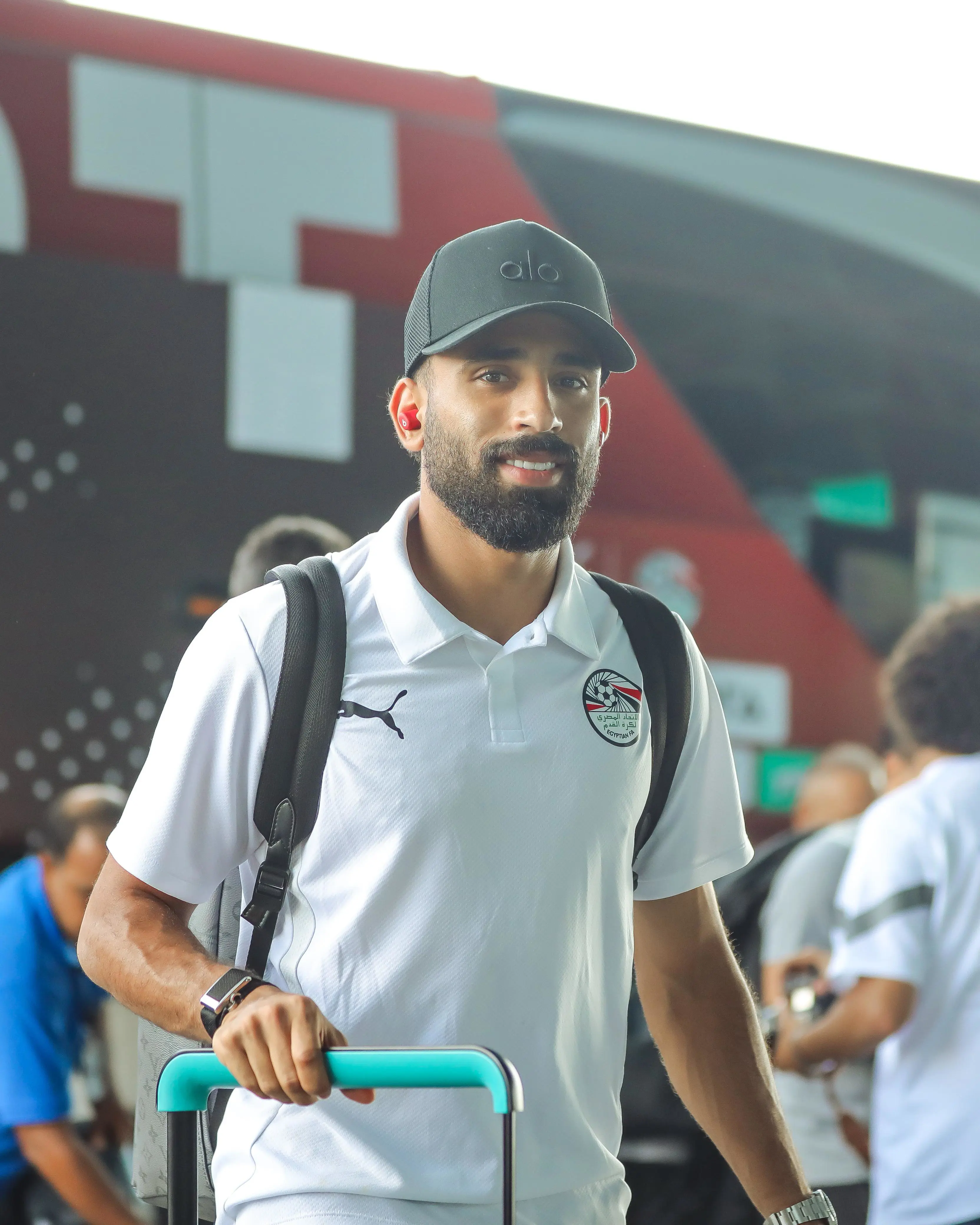 بعثة منتخب مصر في مطار القاهرة قبل المغادرة إلى واجادوجو 