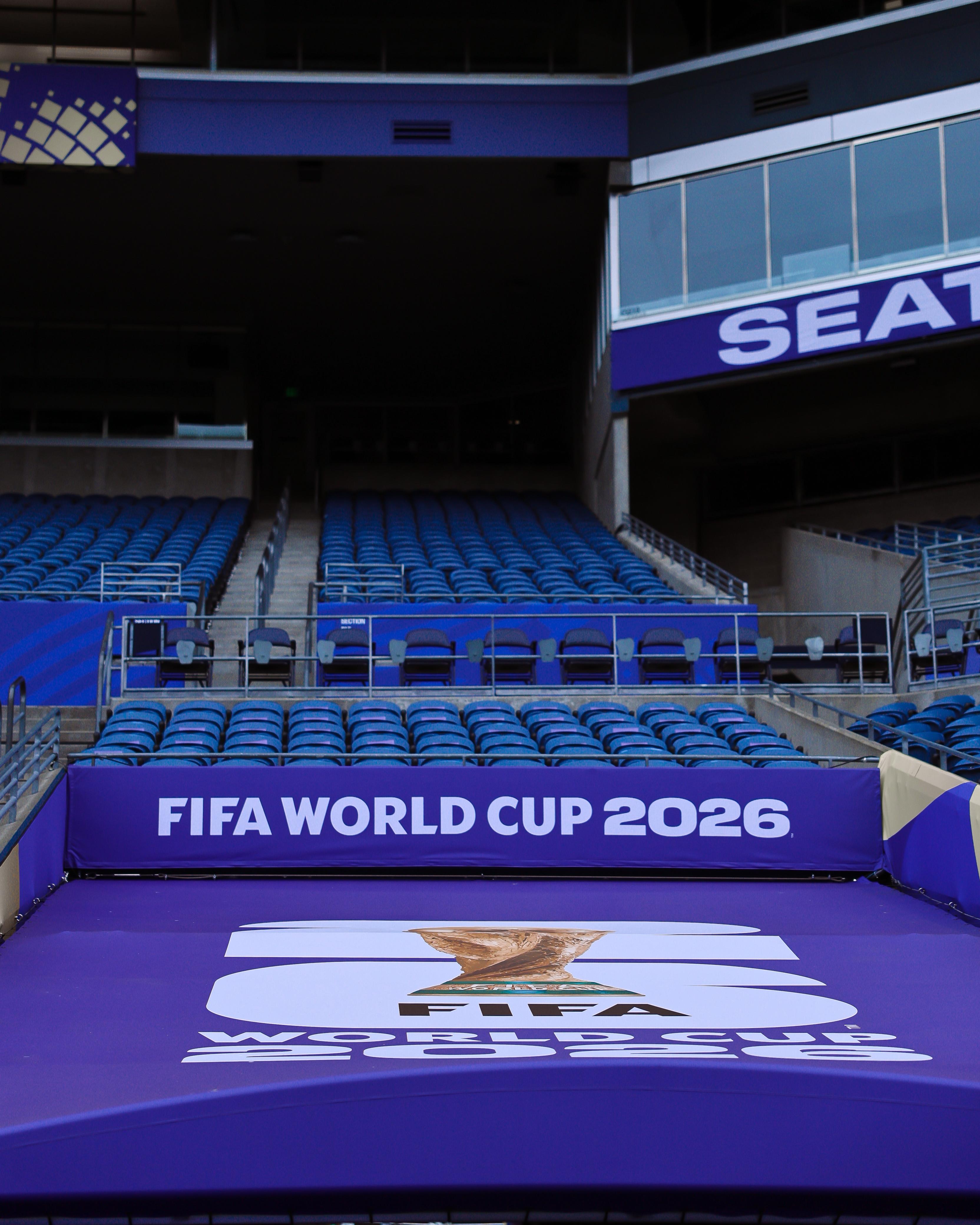 بالصور.. الجهاز الفني لمنتخب مصر يتفقد ملعب مواجهة إيران في المونديال