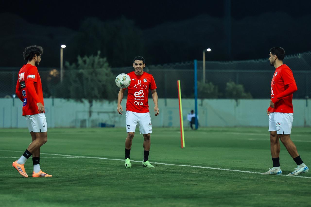 منتخب مصر يختتم تحضيراته لمواجهة أوزبكستان في دورة العين