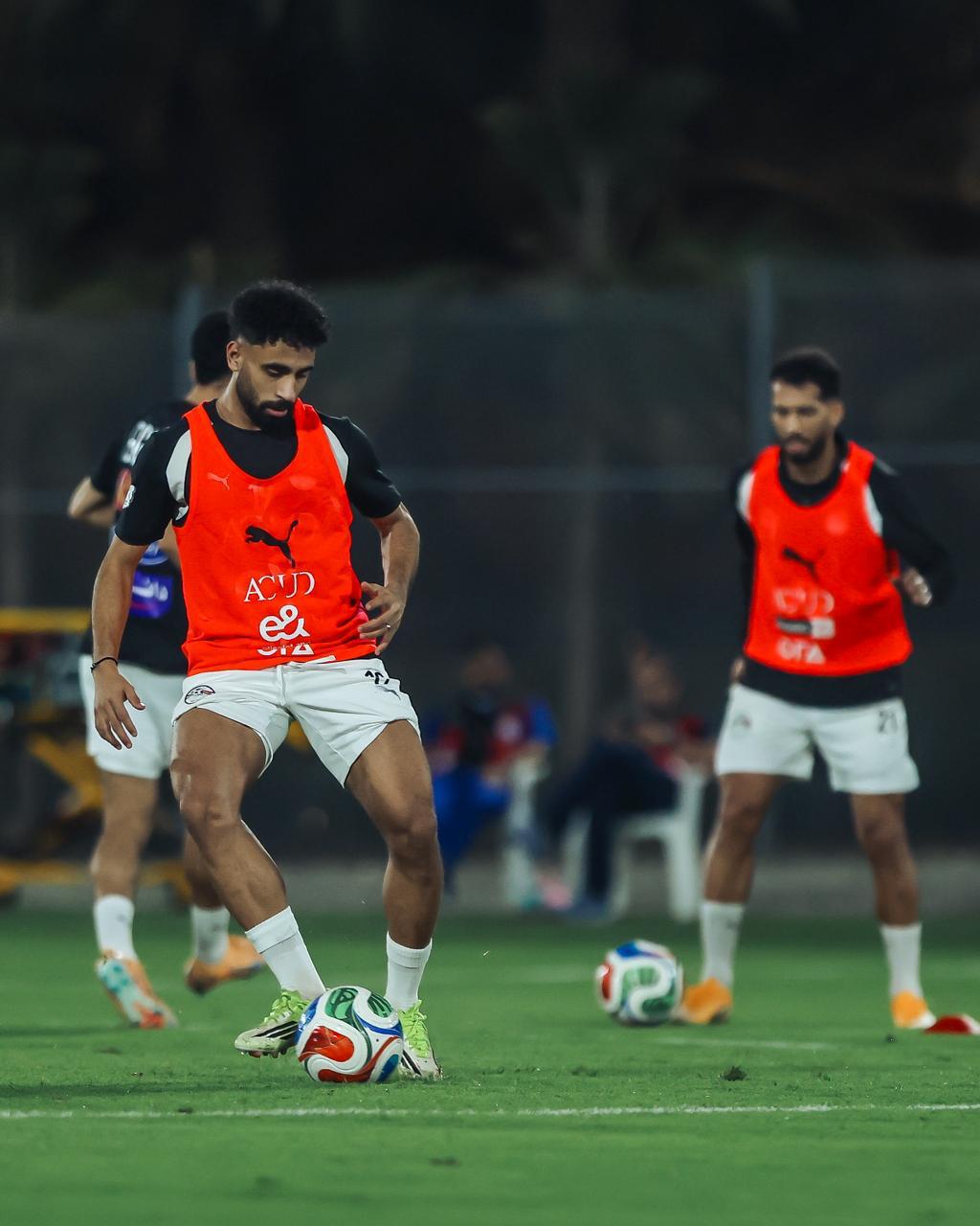 منتخب مصر يخوض تدريبه الأول في جدة استعداداً لودية السعودية 