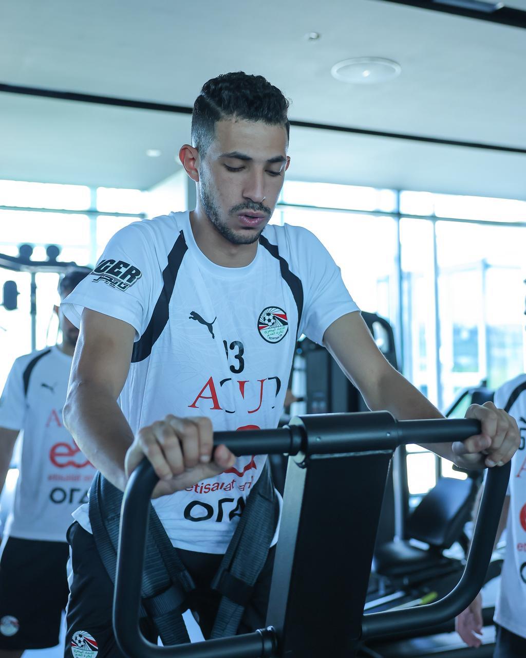 بالصور: المنتخب الوطني يتدرب في (الجيم) استعدادا للقاء روسيا