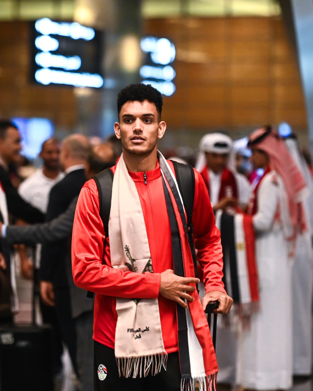 جماهير مصر في استقبال بعثة منتخب مصر المشارك في كأس العرب عند وصولها للدوحة