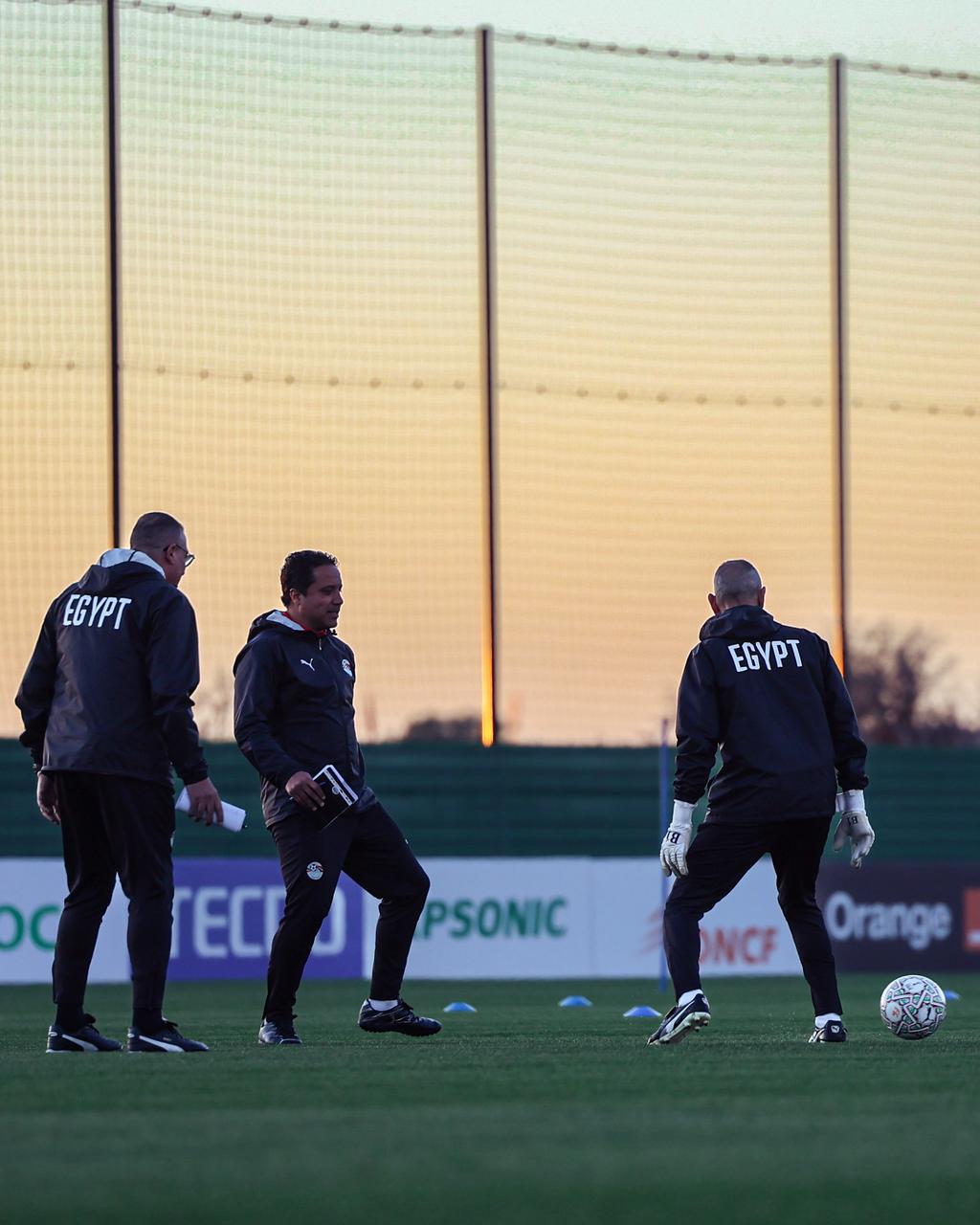 منتخب مصر يواصل تدريباته قبل مواجهة كوت ديفوار