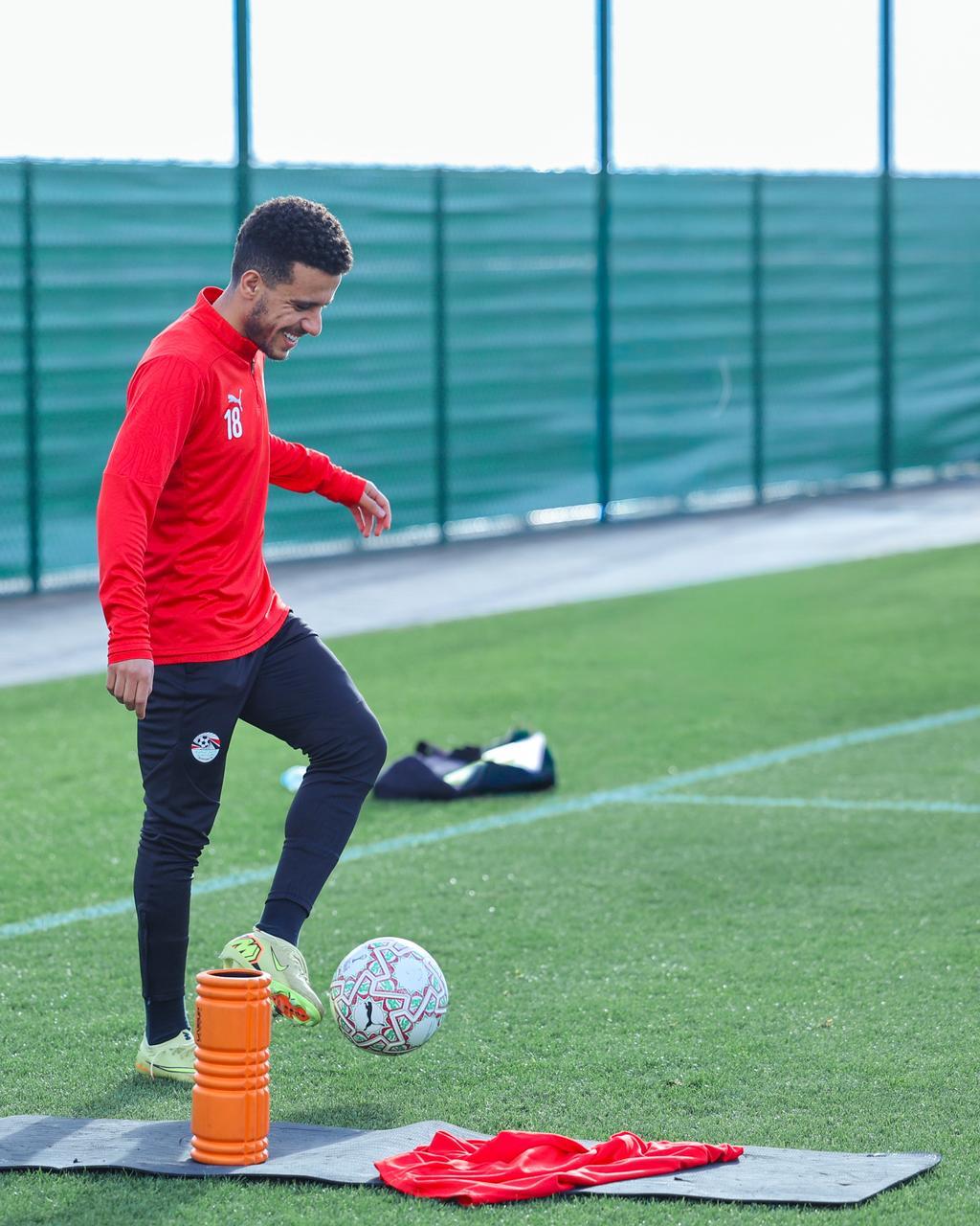 منتخب مصر يختتم تدريباته قبل مواجهة بنين غدًا