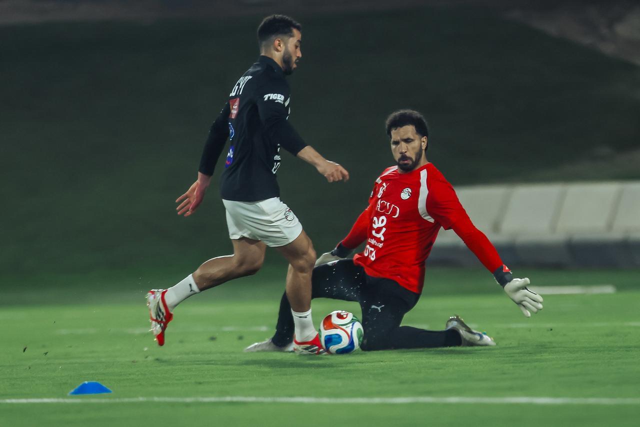 منتخب مصر يخوض تدريبه الأول في جدة استعداداً لودية السعودية 