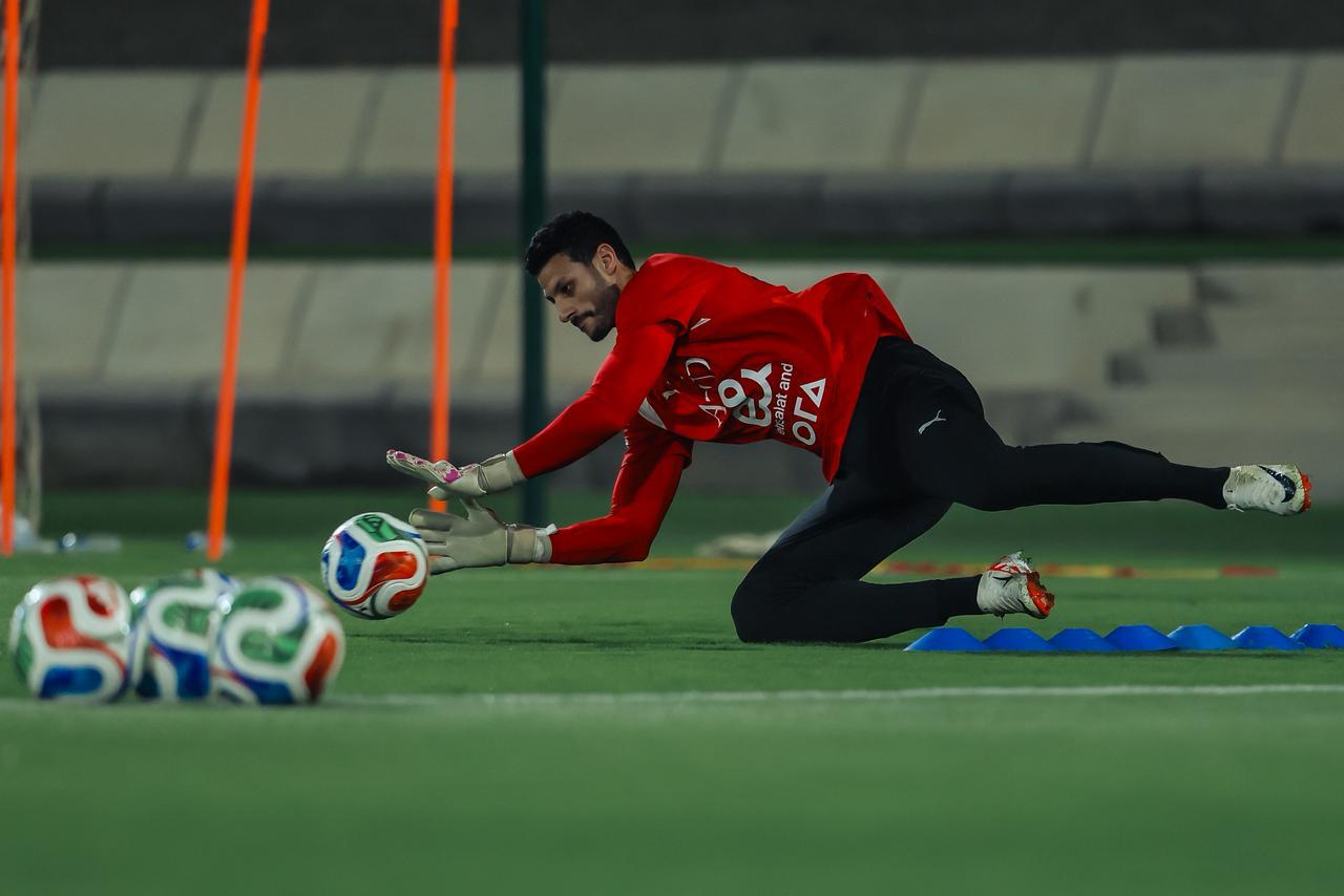منتخب مصر يخوض تدريبه الأول في جدة استعداداً لودية السعودية 