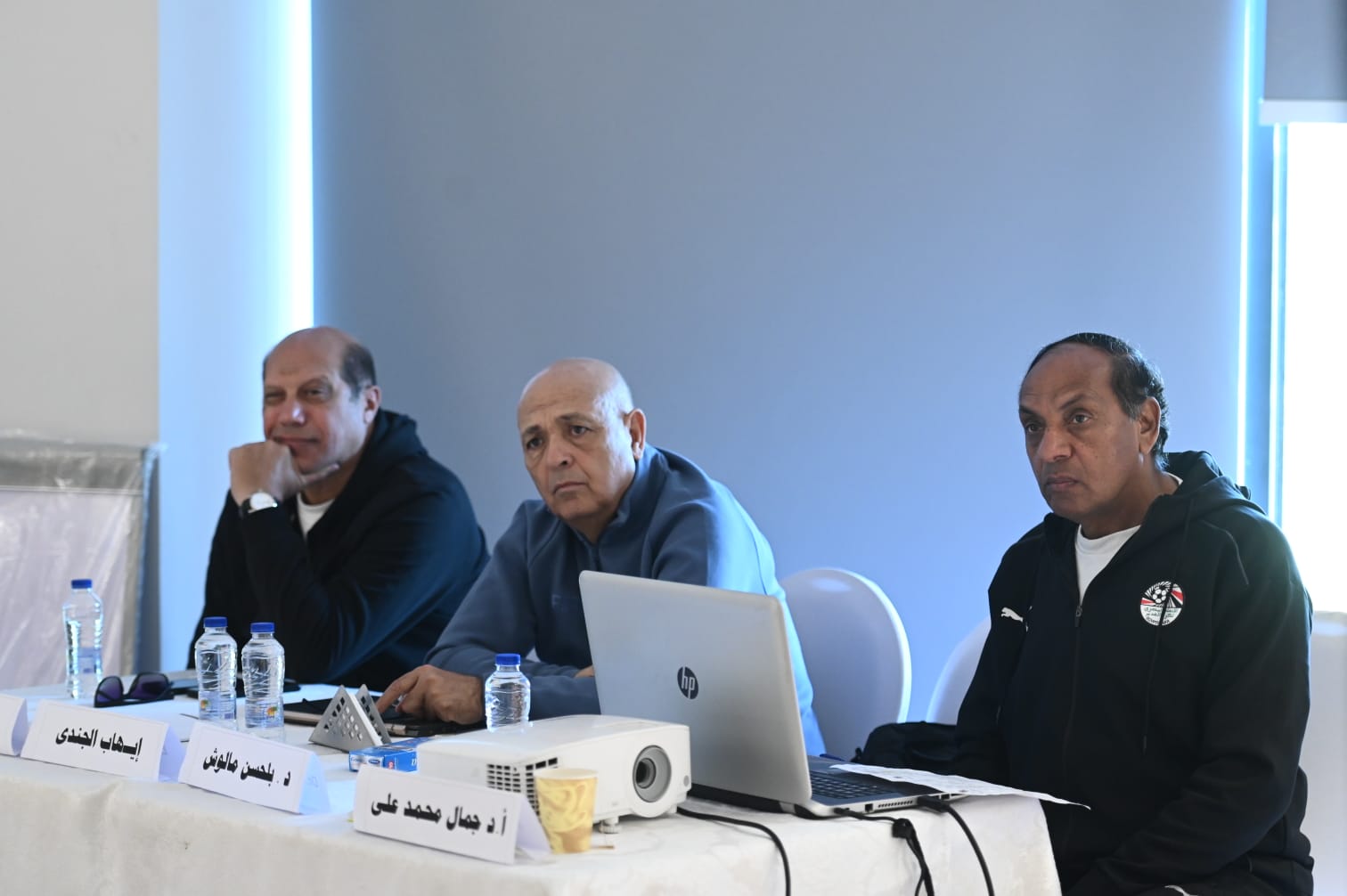 صور محاضرة pro1  عن طرق التعامل مع وسائل الإعلام