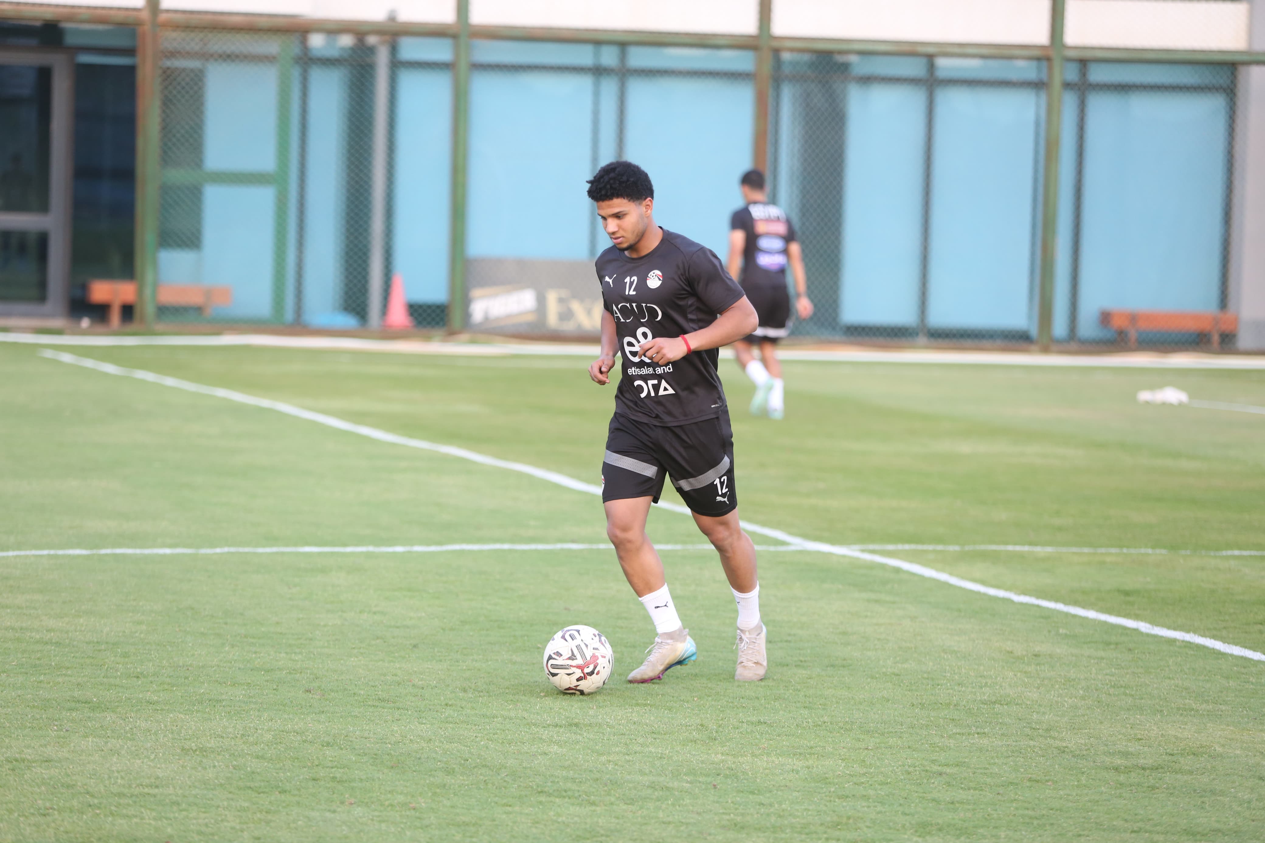 بالصور: منتخب الشباب يواصل استعداداته لمواجهة روسيا ودياً
