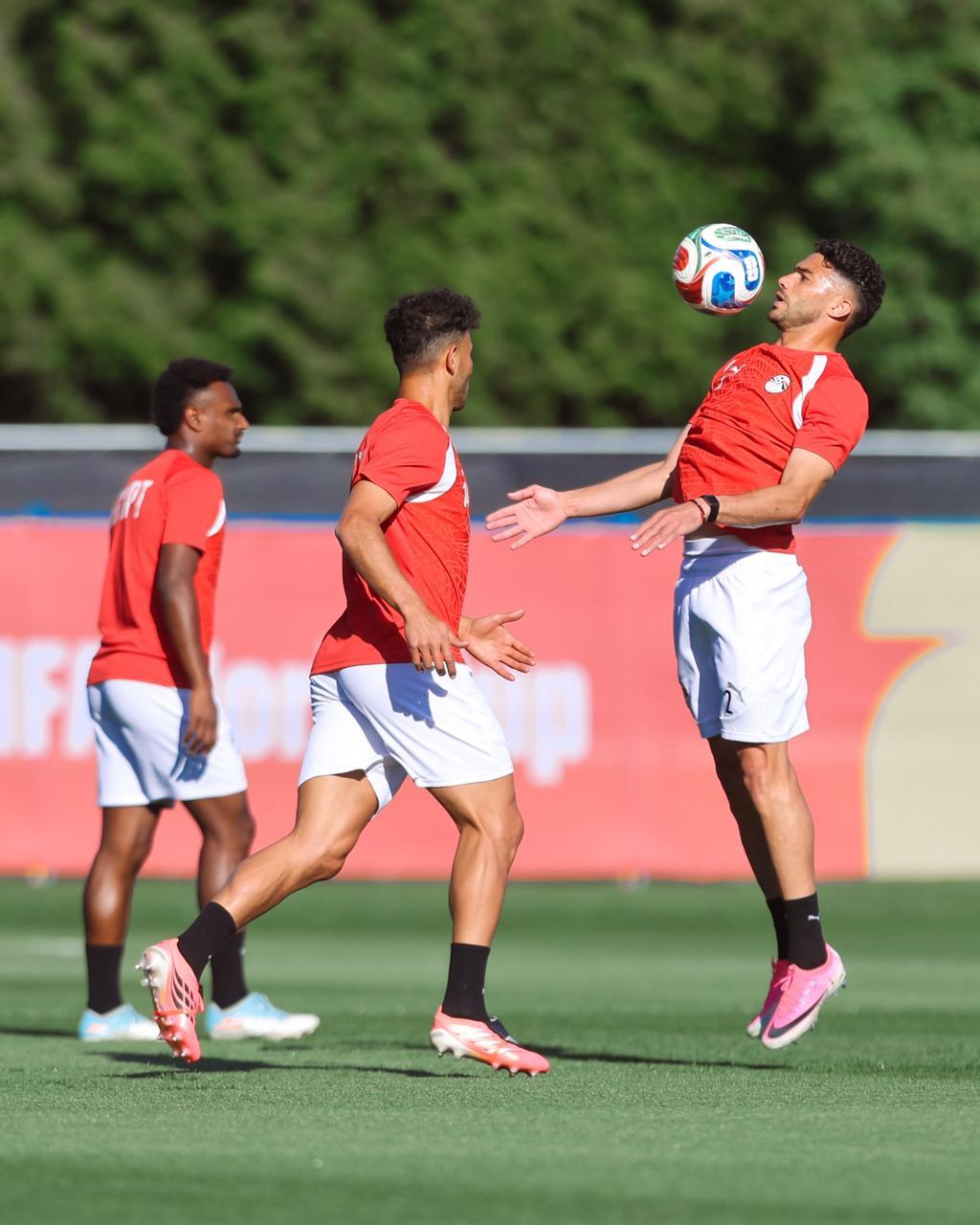 بالصور.. منتخب مصر يختتم تدريباته بفانكوفر استعداداً لمواجهة نيوزيلندا