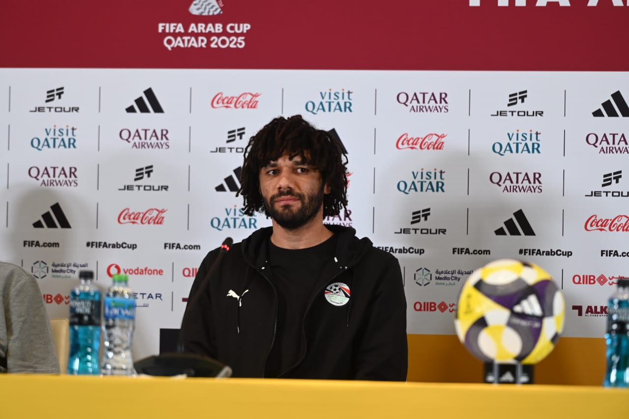 حلمي طولان والنني في المؤتمر الصحفي قبل مواجهة الإمارات