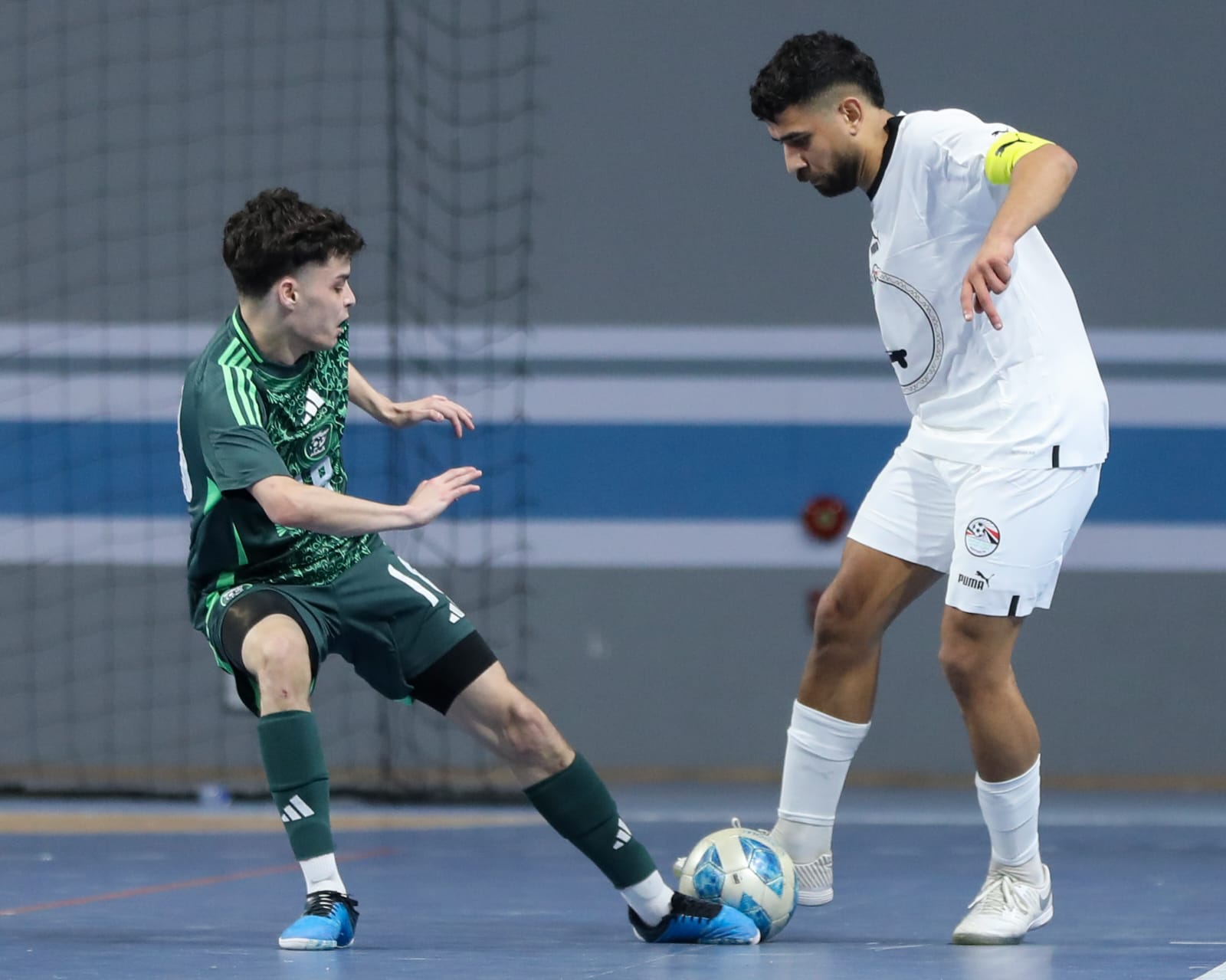 بالصور: منتخب مصر لكرة الصالات يفوز على نظيره الجزائري (4 - 1) وديا