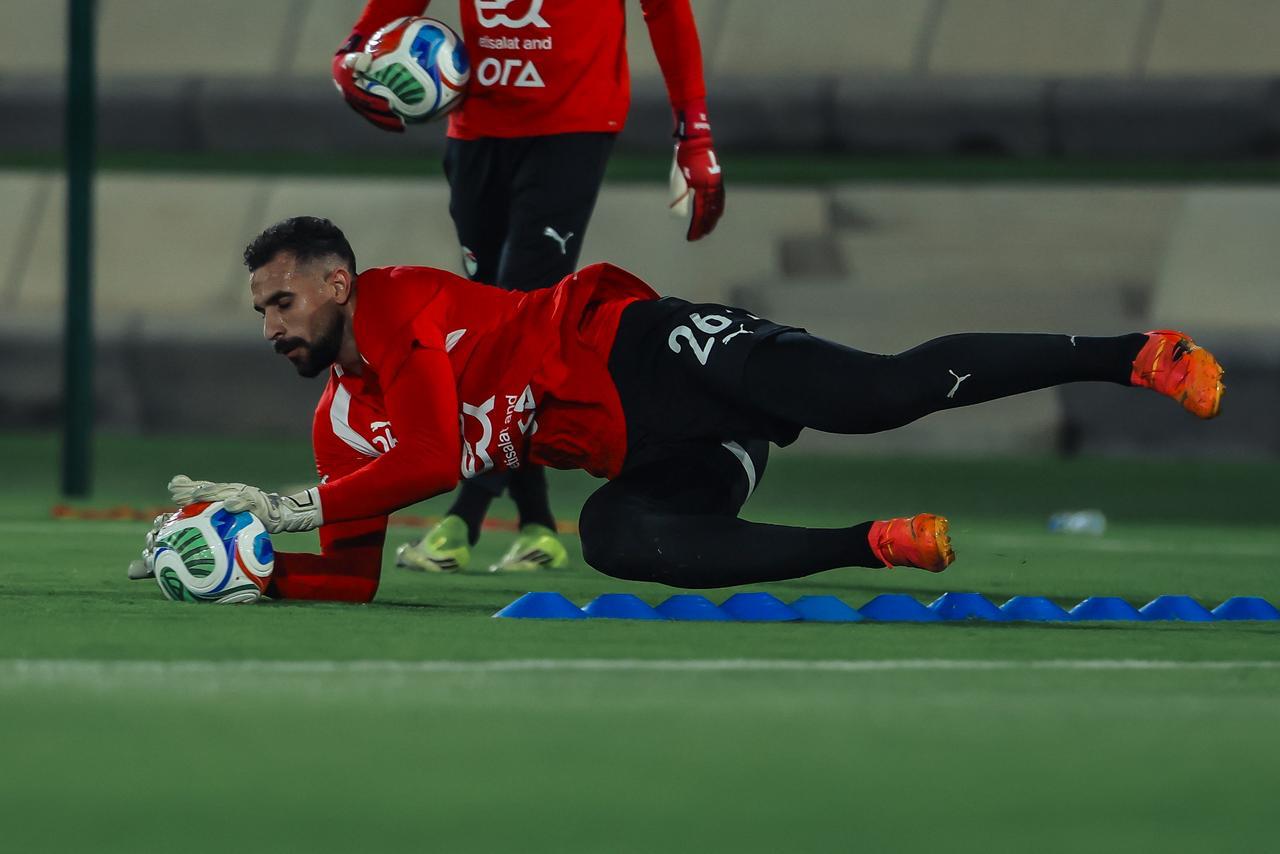 منتخب مصر يخوض تدريبه الأول في جدة استعداداً لودية السعودية 
