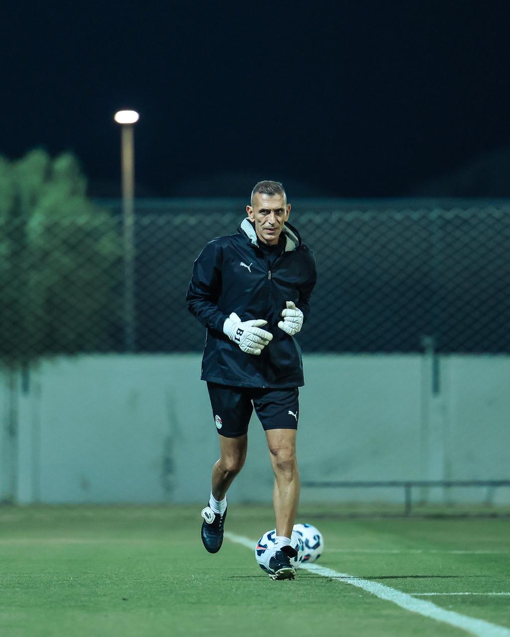 منتخب مصر يختتم تحضيراته لمواجهة أوزبكستان في دورة العين