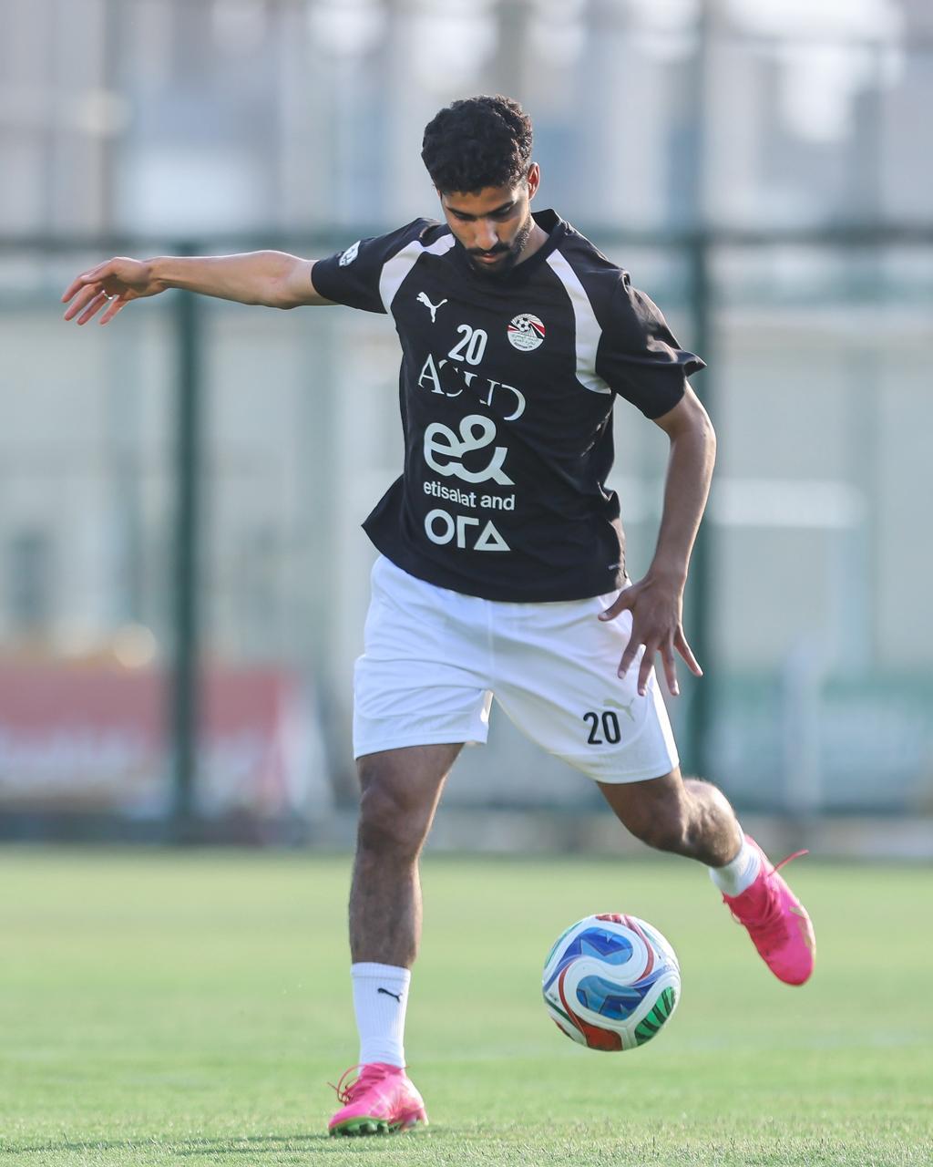 بالصور: منتخب مصر يواصل تدريباته استعدادا لروسيا بحضور مرموش وعبد الكريم