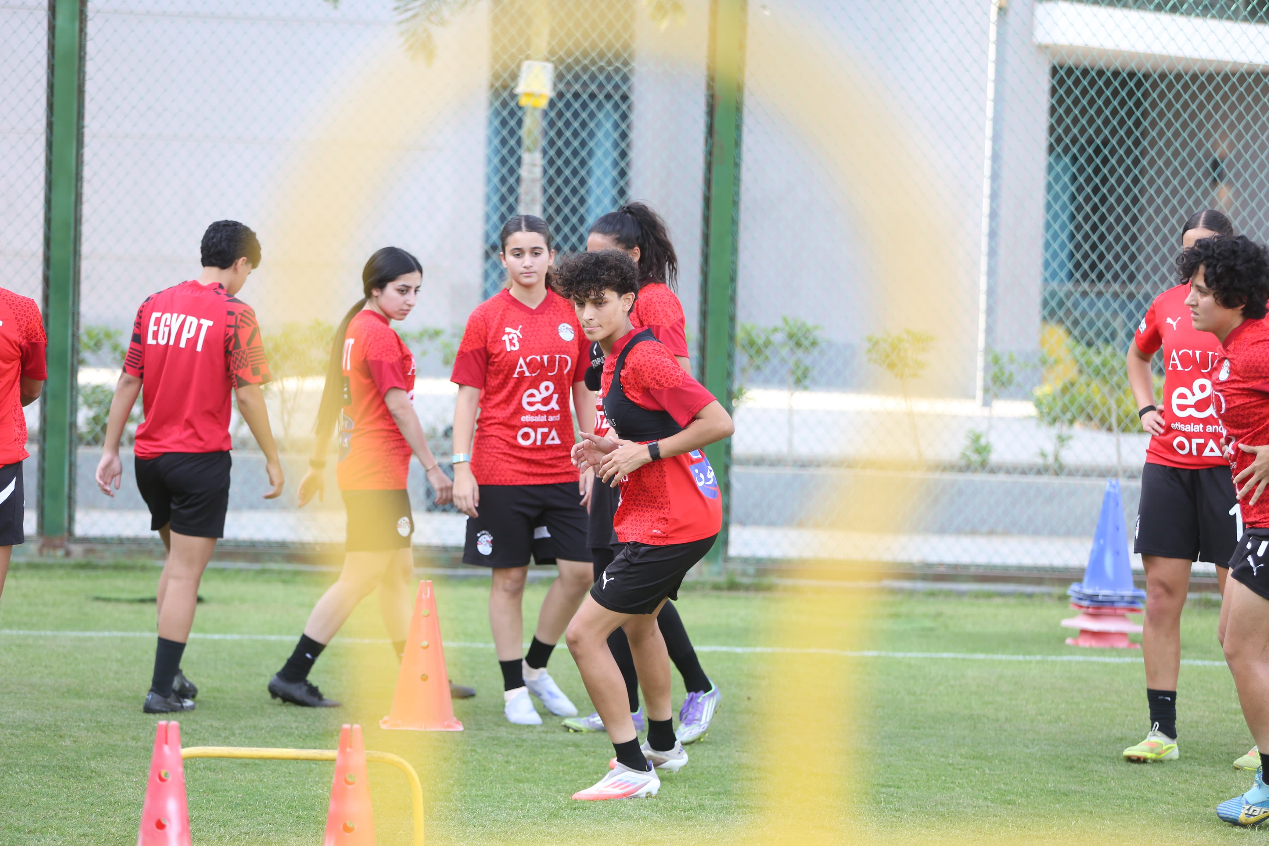 بالصور: تدريب منتخب السيدات