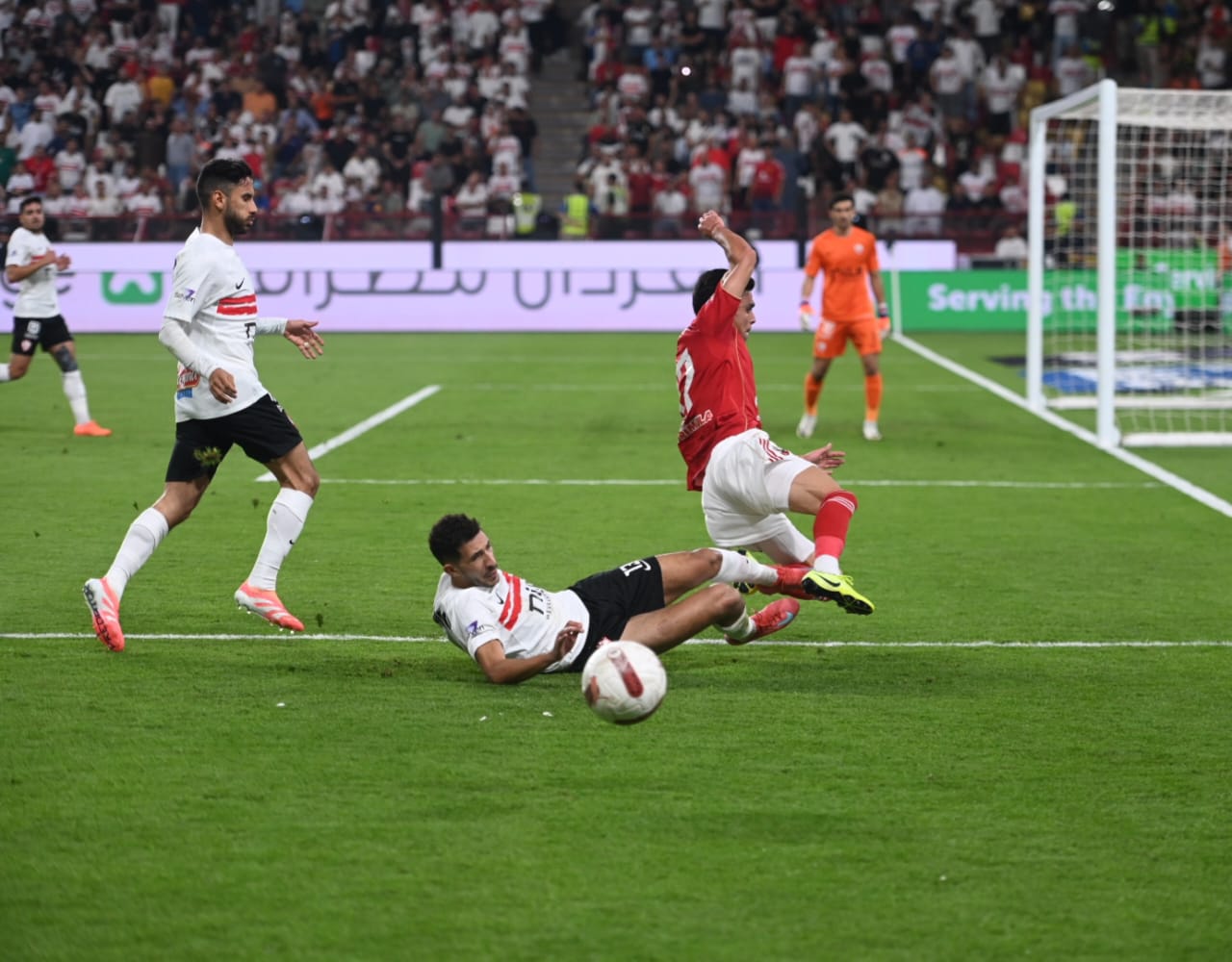 نهائي السوبر المصري رقم 23 بين الأهلي والزمالك في أبوظبي