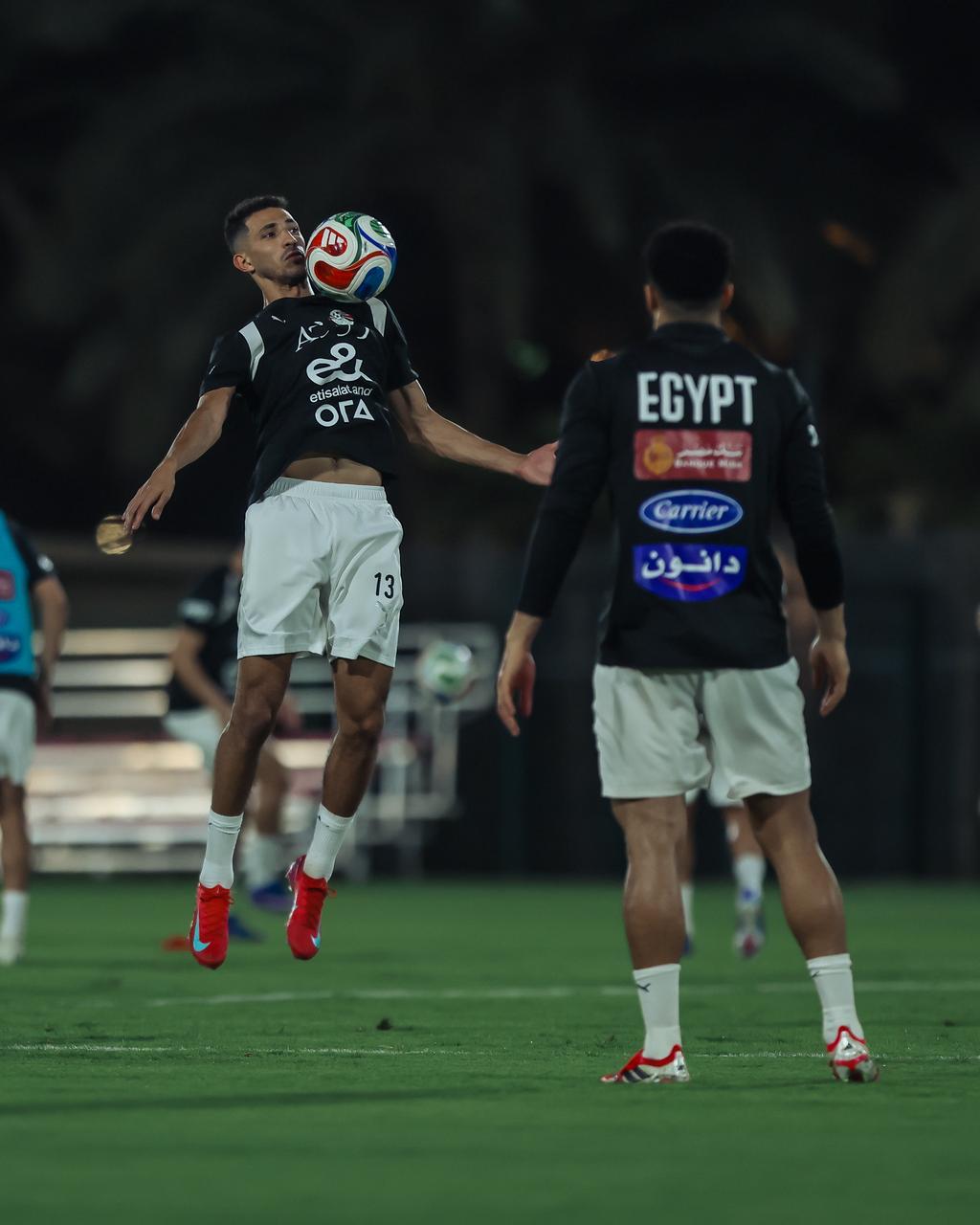 منتخب مصر يخوض تدريبه الأول في جدة استعداداً لودية السعودية 