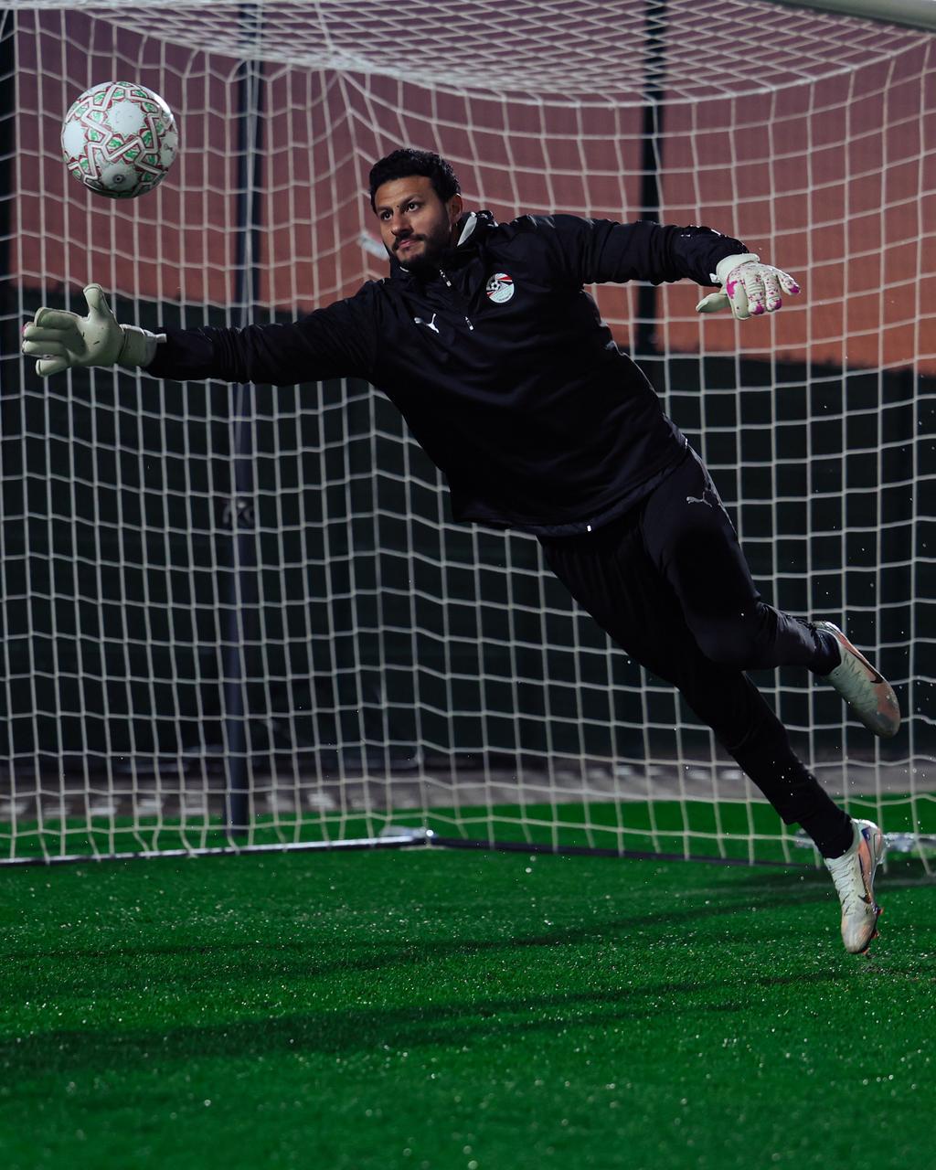 منتخب مصر يواصل تدريباته قبل مواجهة كوت ديفوار