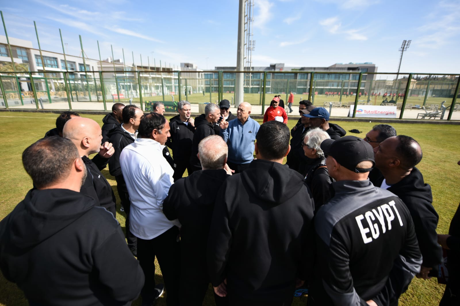 وحدات تدريبية متقدمة فى اليوم الثاني لدبلومة الرخصة الأفريقية (Pro1) لكرة القدم 